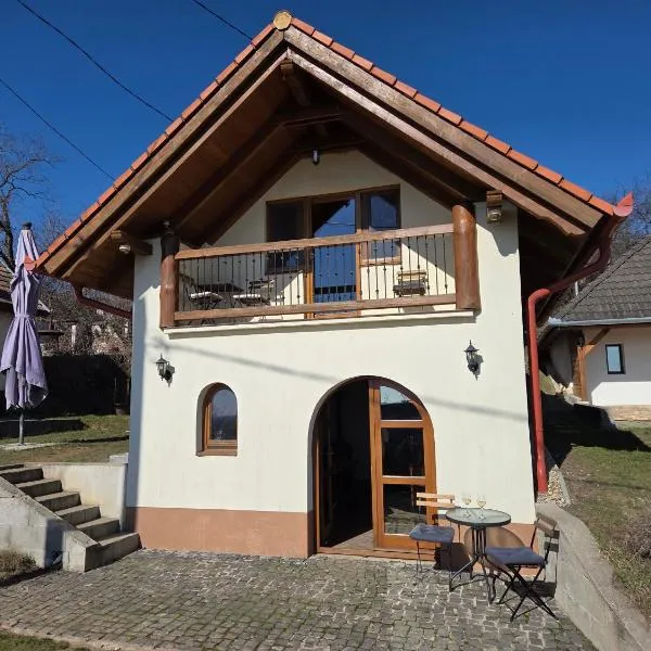 Bukovinszky Cantina，位于Rózsaszentmárton的酒店