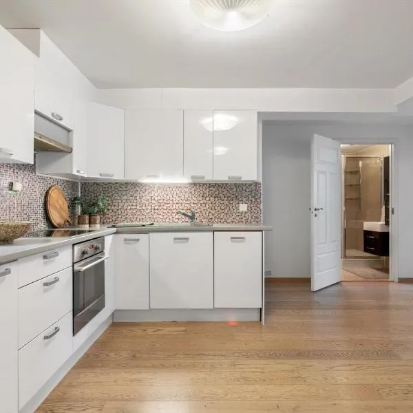 Vaulen Beach Apartment, Private Entrance and Parking，位于斯塔万格的酒店