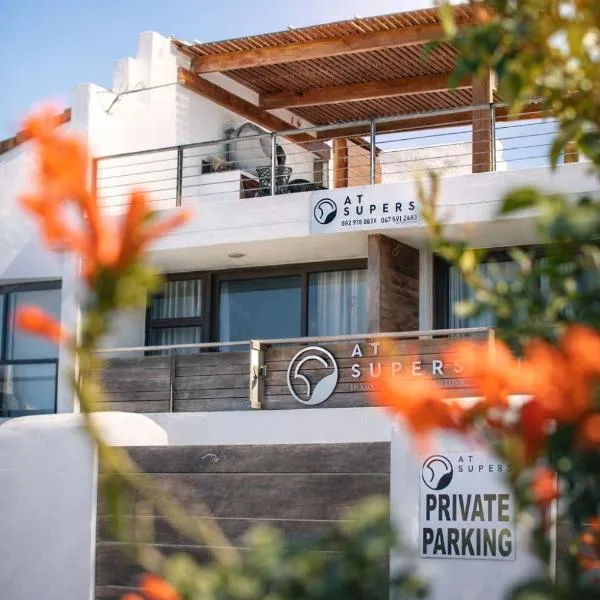 AtSupers Accommodation，位于杰弗里湾的酒店