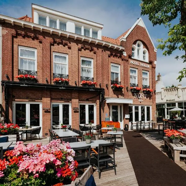 Hotel Tholen，位于托伦的酒店