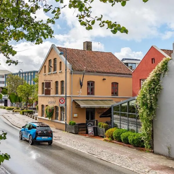 GamlaVærket Gjæstgiveri og Tracteringssted，位于桑内斯的酒店