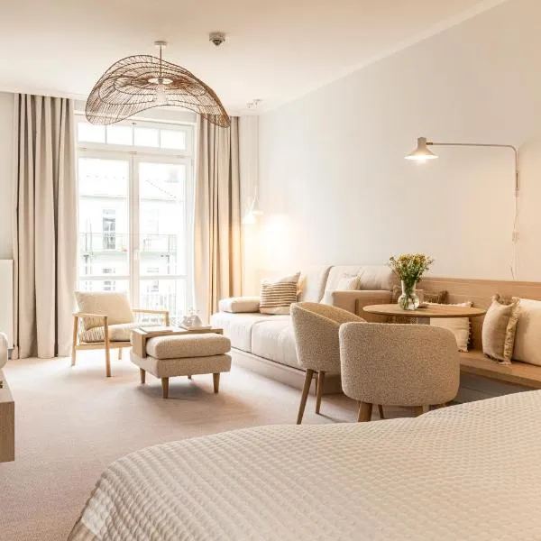 Villa Astoria - Kühlungsborn，位于奥斯赛拜-屈隆斯博恩的酒店