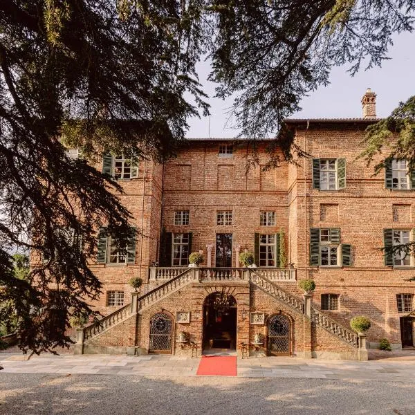 Castello di Casalborgone, Luxury Italian Castle Hotel，位于Casalborgone的酒店