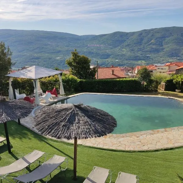 Casa Rural El Regajo Valle del Jerte，位于埃尔托尔诺的酒店