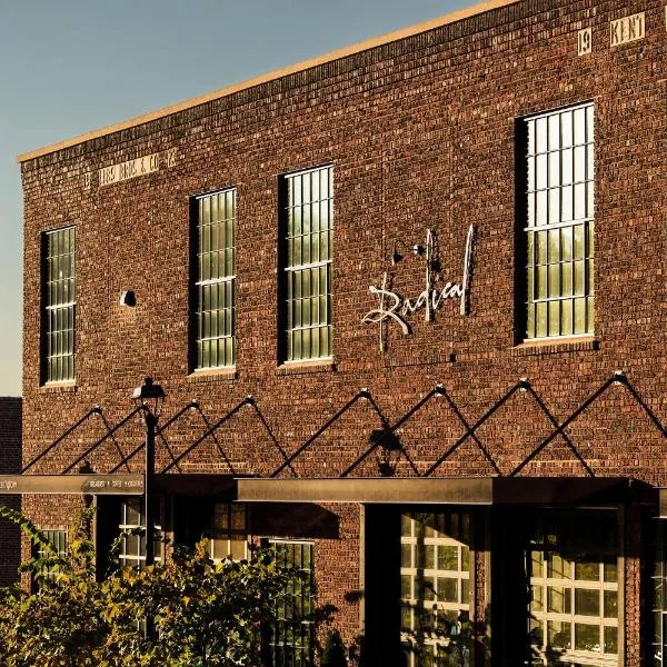 The Radical Asheville, Tapestry Collection by Hilton，位于阿什维尔的酒店