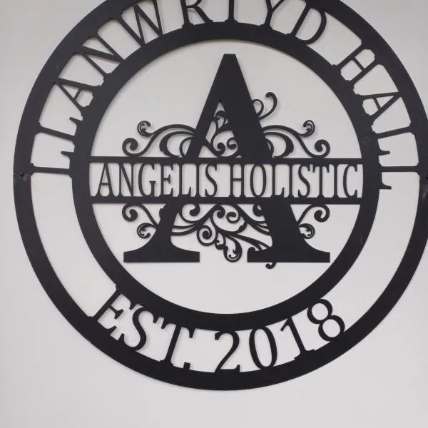 Llanwrtyd Hall B&B Angelis Holistic Retreat，位于勒兰蒂德威尔斯的酒店