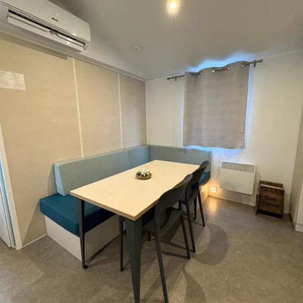 Maison Nora Camping Le Ried Europa Park modern，位于Boofzheim的酒店