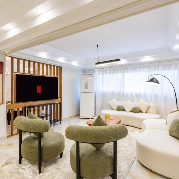 Cairo Homes Modern 3BR Apartment in Zamalek,位于开罗的酒店