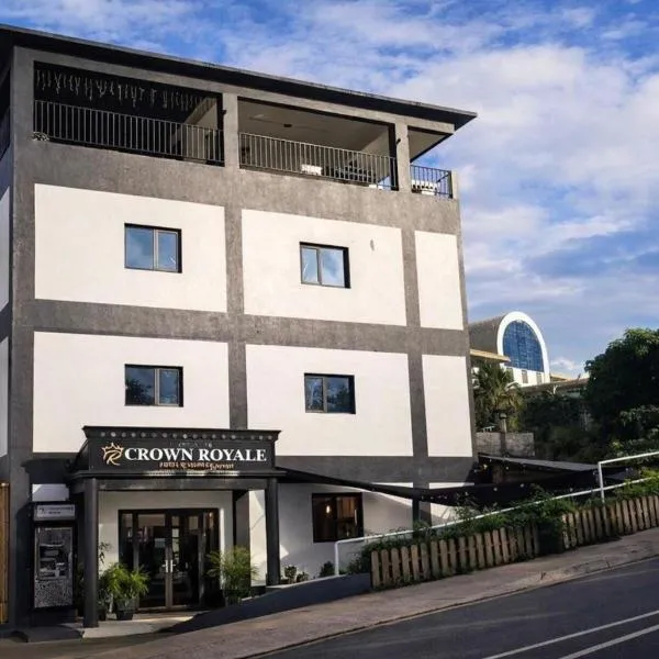 Crown Royale Hotel & Lounge，位于维拉港的酒店