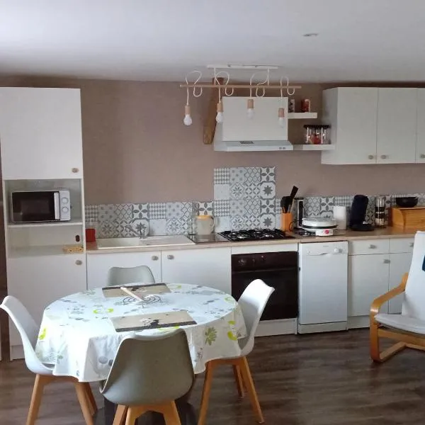 GITE 51 chez PATRICIA，位于La Neuville-aux-Bois的酒店