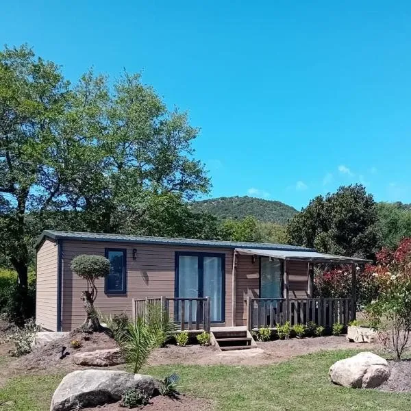 Bungalow de charme près de Santa Giulia，位于维琪奥港的酒店