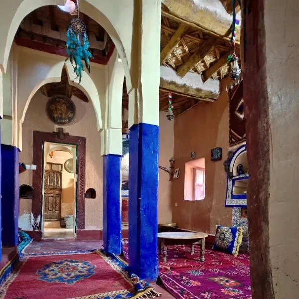 Maison d'hôtes tilleli，位于Tamnougalt的酒店