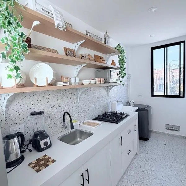 Dpto familiar moderno 2do piso - 2 Hab - 3 camas - wifi - lavadora，位于塔克纳的酒店