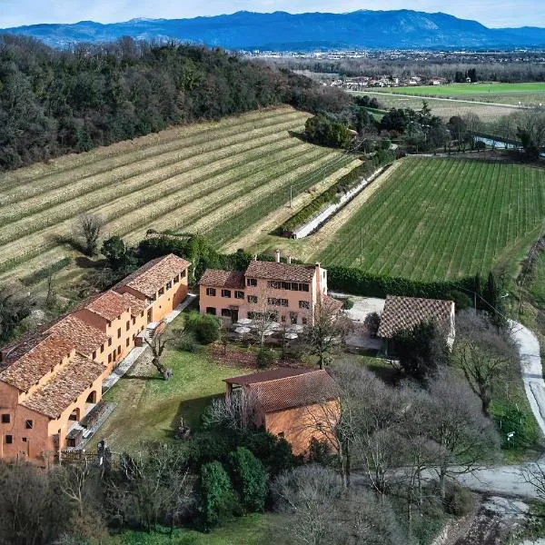 Locanda Borgo Colmello，位于Villanova di Farra的酒店