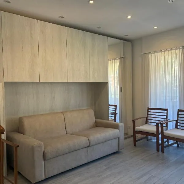 Lake Agno Apartment,位于阿格诺的酒店