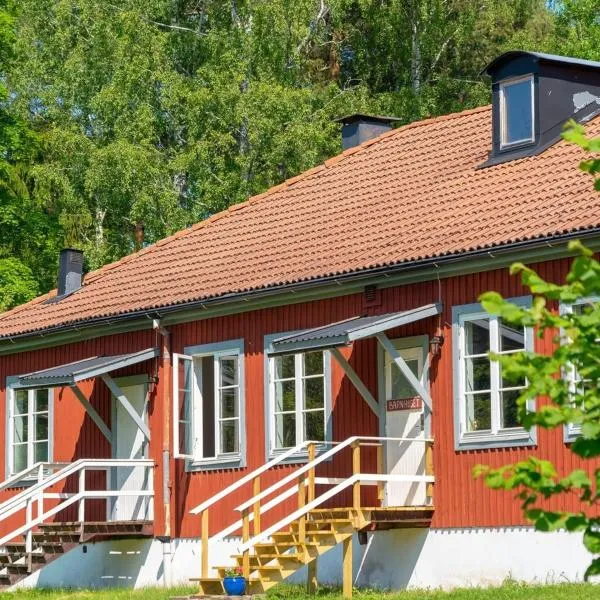 Haraldsgården Vandrarhem，位于Blidö的酒店