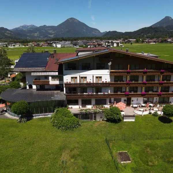 dasKAISER - Dein Gartenhotel in Tirol，位于埃布斯的酒店