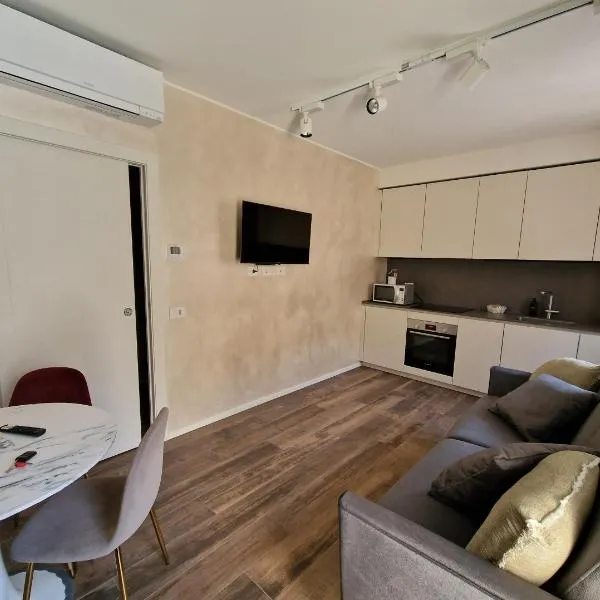 VR House 15 min to Milan and 5 min to Rho Fiera，位于罗镇的酒店