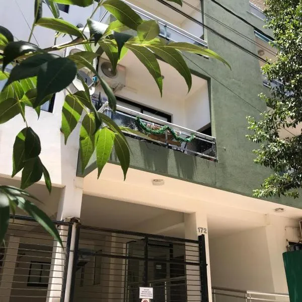 Departamento un dormitorio con cochera a metros del rio Uruguay- Colón entre rios，位于科隆的酒店