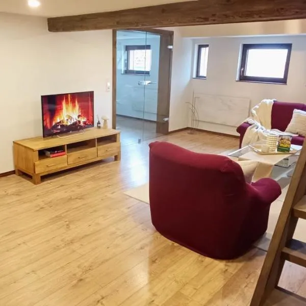 Woodlight Loft - Sauna & Nature Escape near Rothenburg ob der Tauber - Self Check-in，位于Diebach的酒店