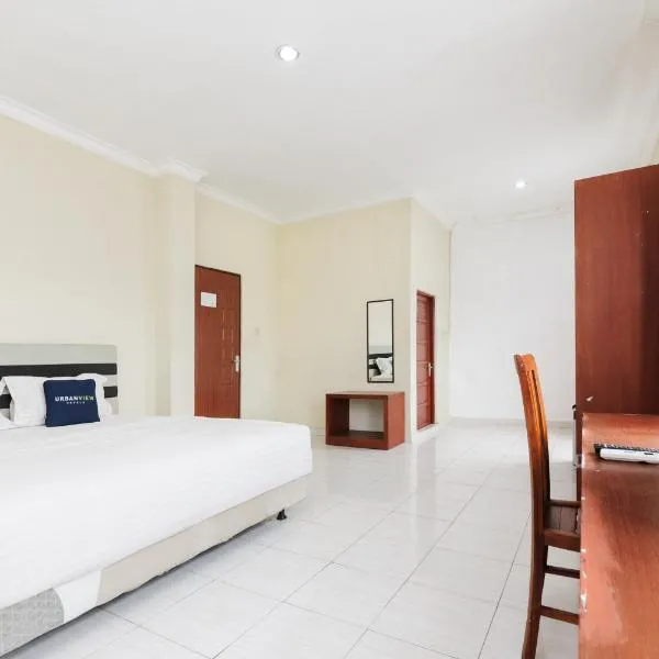 Urbanview Hotel Syariah Ratu Elok Banjarbaru by RedDoorz，位于Martapura的酒店