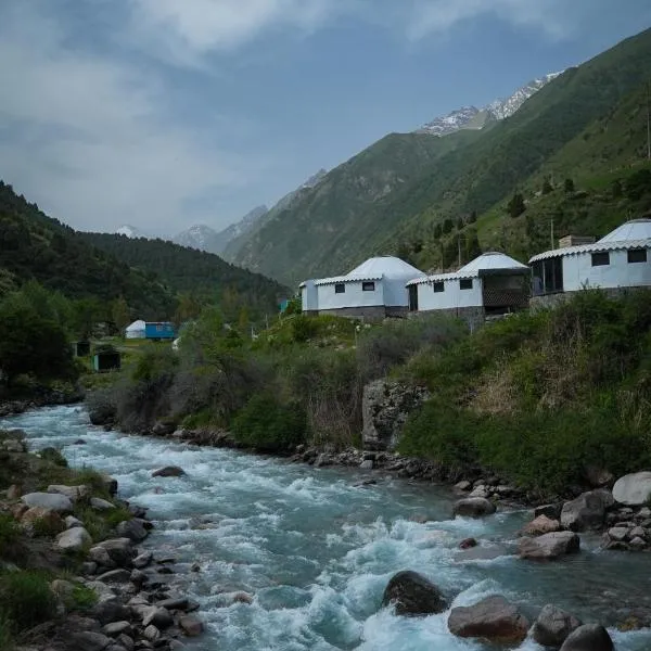 RAHMAT yurts,位于比什凯克的酒店