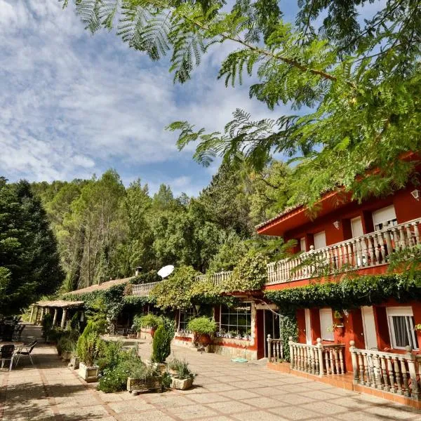 Hotel Rural Noguera de la Sierpe，位于Chincolla的酒店