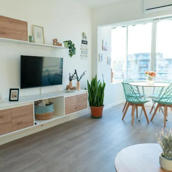 VISTAS AL MAR CANNES HOME RENt MALAGA，位于托罗克斯的酒店