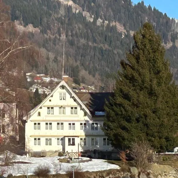 Schlafen im Sternen Ennetbühl，位于Nesslau的酒店