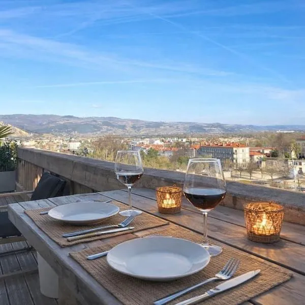 Le Briand Superbe Appartement avec Vue 4 personnes，位于瓦朗斯的酒店