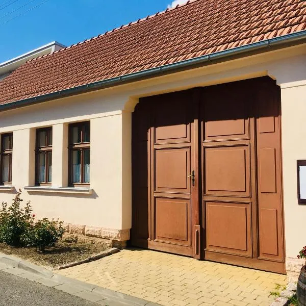 Vinařství Škarecký - Penzion u Staně，位于Vracov的酒店