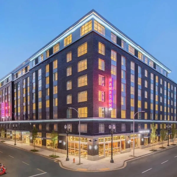 波特兰珍珠区希尔顿汉普顿套房酒店，位于波特兰的酒店