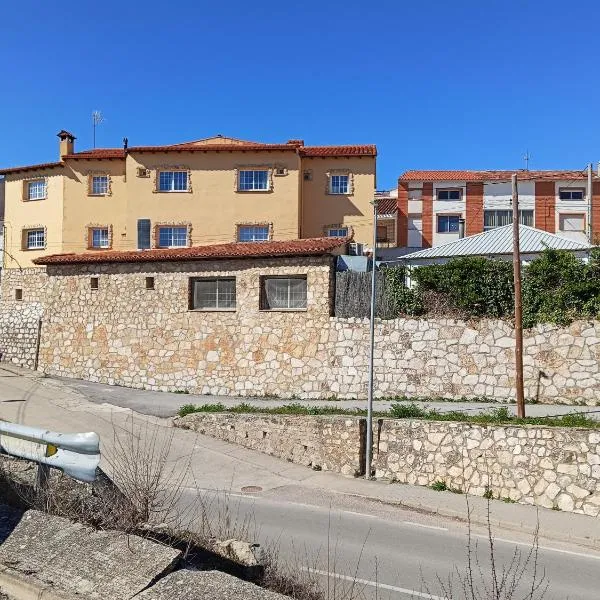 La murallita de Aroa，位于Cañete的酒店