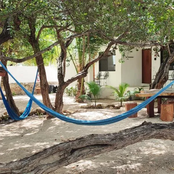 Valentina Holbox by Las Flores Vacation Rentals，位于奥尔沃克斯岛的酒店