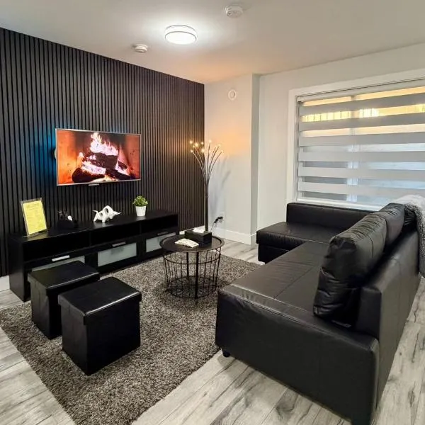 Sparsh Villas - Lux Modern 2BR Suite wKitchen，位于三角洲的酒店