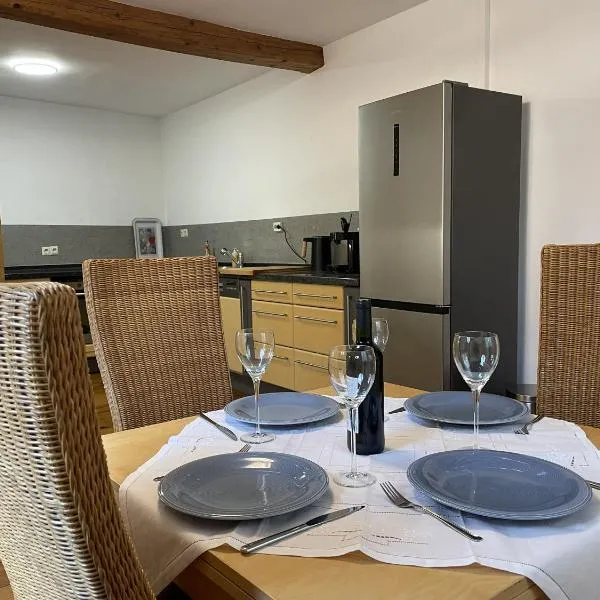 Charmantes Haus im Herzen Weingartens，位于Weingarten的酒店