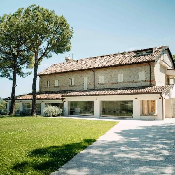 Colle Serrano Relais & SPA，位于里帕特兰索内的酒店