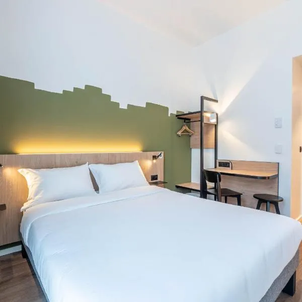 B&B HOTEL Geneva Airport，位于日内瓦的酒店