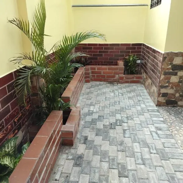 Your Home in Riobamba 3 Bedrooms Bathtub Parking Total Comfort，位于里奥班巴的酒店