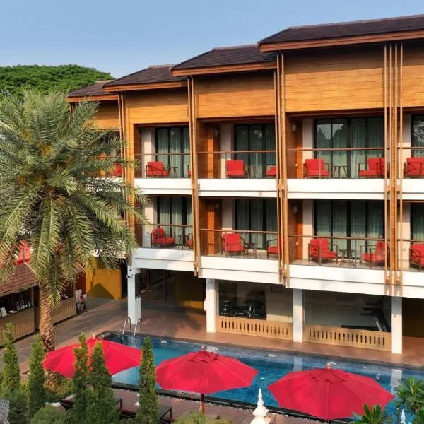 March Hotel & Suite Riverside，位于清迈的酒店