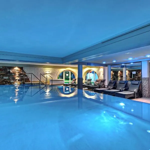 Königshof Hotel Resort - Partner von Oberstaufen PLUS und PLUS GOLF,位于上施陶芬的酒店