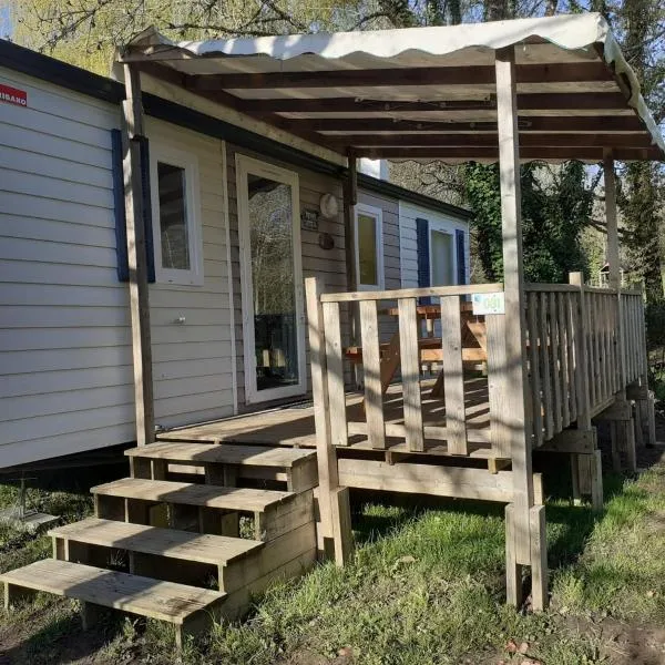 Mobil-home Moon River,位于Thiviers的酒店