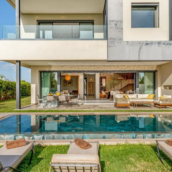 Villa Asali Grandeur Golf Luxury Stay，位于马拉喀什的酒店