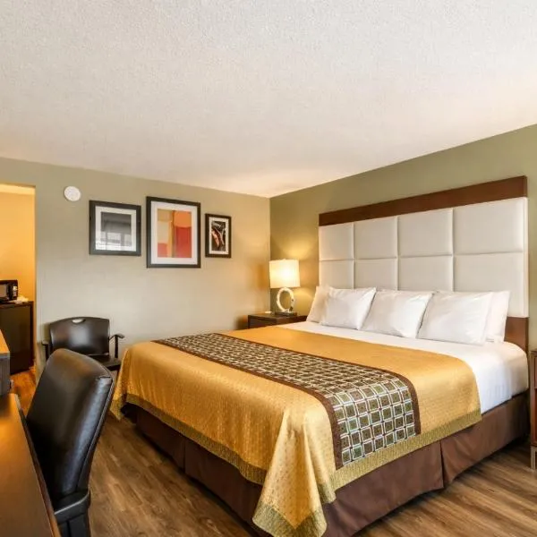 Deluxe Inn & Suites By OYO Miami OK，位于迈阿密的酒店