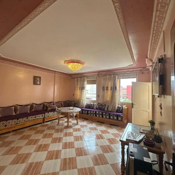 Appartement champs élyséen，位于拜尔坎的酒店