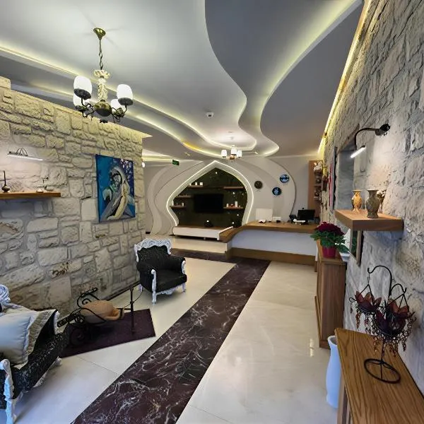 Atrium Suites，位于乌尔拉的酒店