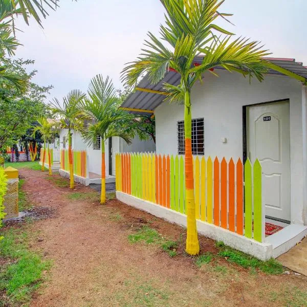 Hotel O Homely Stays Resort，位于Loni Kālbhor的酒店
