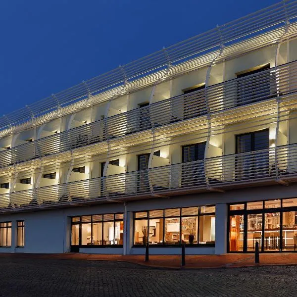 Hotel Fährhaus，位于Westermarsch Eins的酒店