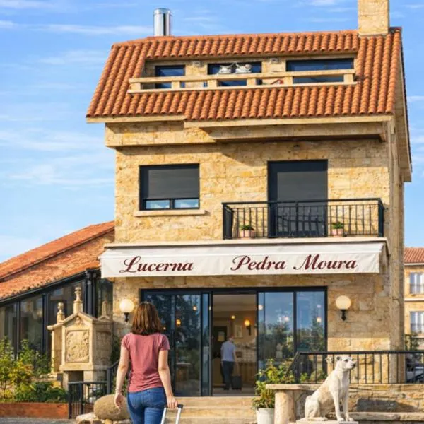 PENSION LUCERNA，位于维戈的酒店
