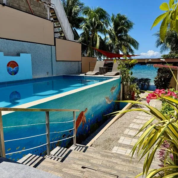 Beachfront house with private pool, Lobo Batangas，位于Lobo的酒店